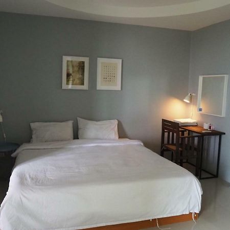 The O2 Aparthotel Udon Thani Exterior photo